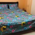 বেডশীট বালিশের কাবার কম্বো সেট